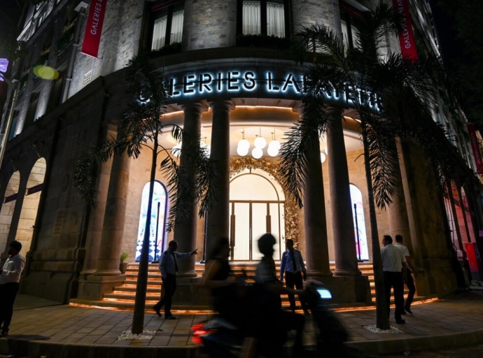 India's Luxury Barrier: High tariffs spur French fashion 'Shopping Tourism'